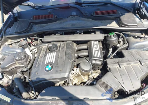 2009 BMW 328I xDrive z USA, uszkodzony, nr VIN WBAWV535X9P081087